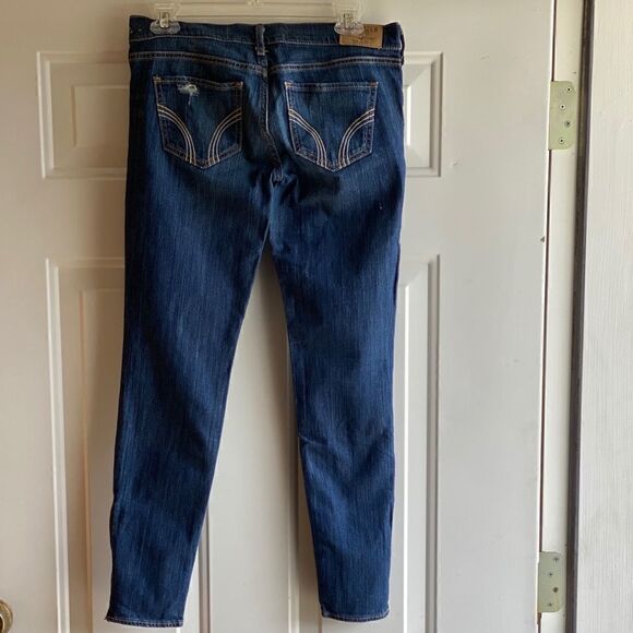 Hollister Lt. Distressed Skinny Jeans - Picture 2 of 4